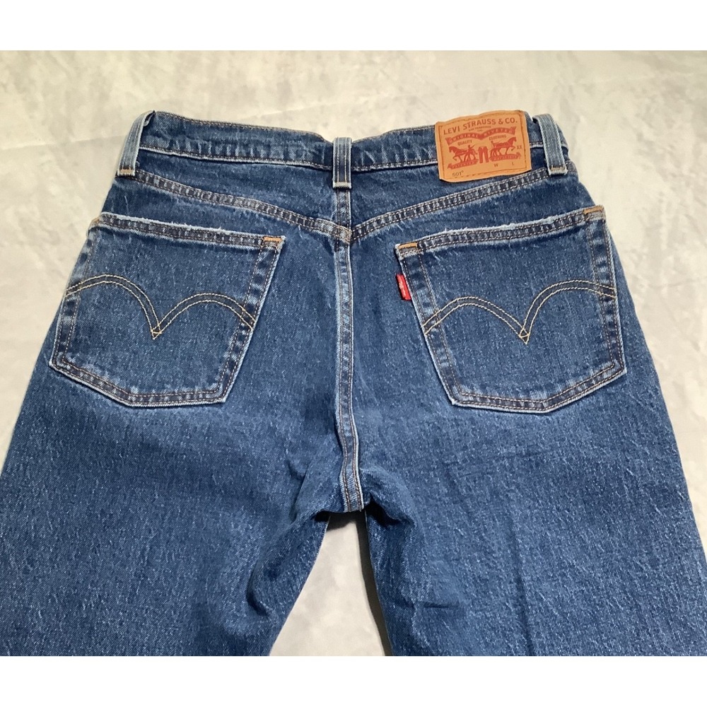 Levis 501 Original Fit High Rise Straight Leg Blue Denim Jeans W26 L30 Cut Hem